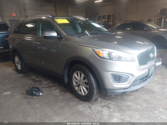 Продаж на аукціоні авто 2016 Kia Sorento 2.4l Lx, vin: 5XYPG4A30GG077773, номер лоту: 44440750
