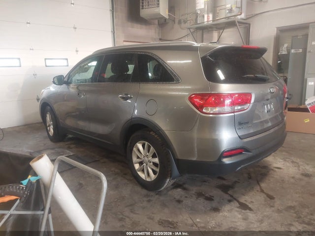 44440750 :رقم المزاد ، 5XYPG4A30GG077773 vin ، 2016 Kia Sorento 2.4l Lx مزاد بيع