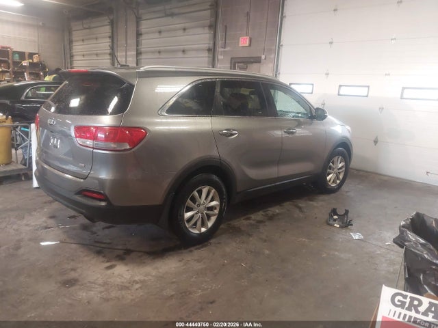 44440750 :رقم المزاد ، 5XYPG4A30GG077773 vin ، 2016 Kia Sorento 2.4l Lx مزاد بيع