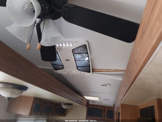 2010 Coachmen Travel Trlr მანქანა იყიდება აუქციონზე, vin: 5ZT3CHXB4AA301603, აუქციონის ნომერი: 44440760