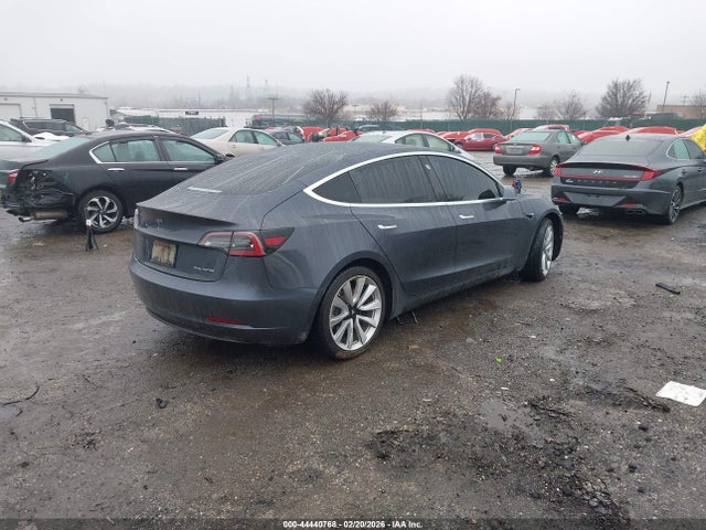 Продажа на аукционе авто 2019 Tesla Model 3 Long Range/performance, vin: 5YJ3E1EB4KF391754, номер лота: 44440768