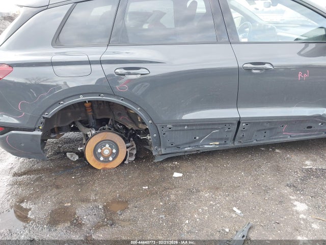 WA124BGFXSA014997 Audi Q6 E-tron Premium Plus Quattro