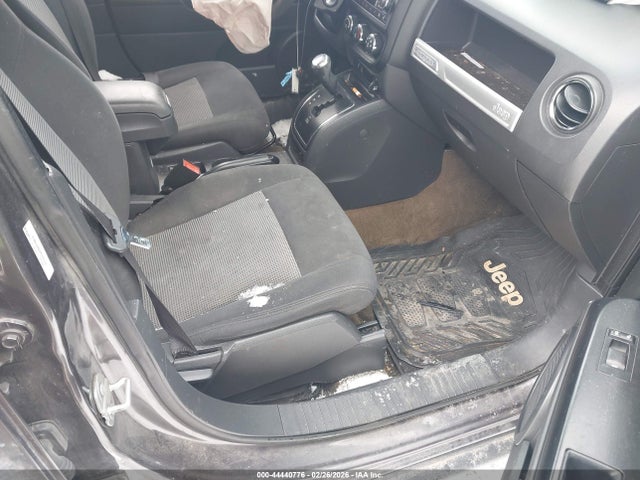 Продажа на аукционе авто 2017 Jeep Compass Sport 4x4, vin: 1C4NJDBB2HD143772, номер лота: 44440776