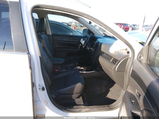 2017 MITSUBISHI OUTLANDER JA4JZ4AX1HZ019106 Photo 4