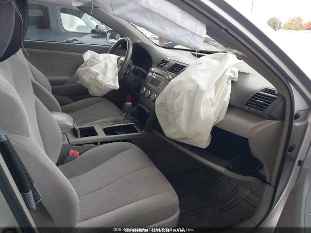 44440786 :رقم المزاد ، 4T1BF3EK1AU082202 vin ، 2010 Toyota Camry Le مزاد بيع