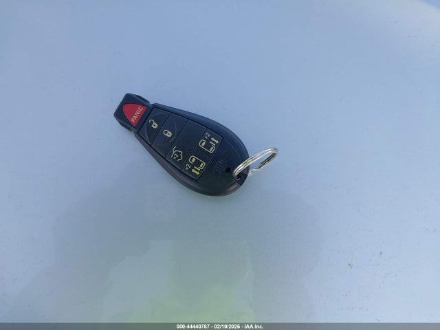 44440787 :رقم المزاد ، 2C4RC1BG7ER133673 vin ، 2014 Chrysler Town & Country Touring مزاد بيع