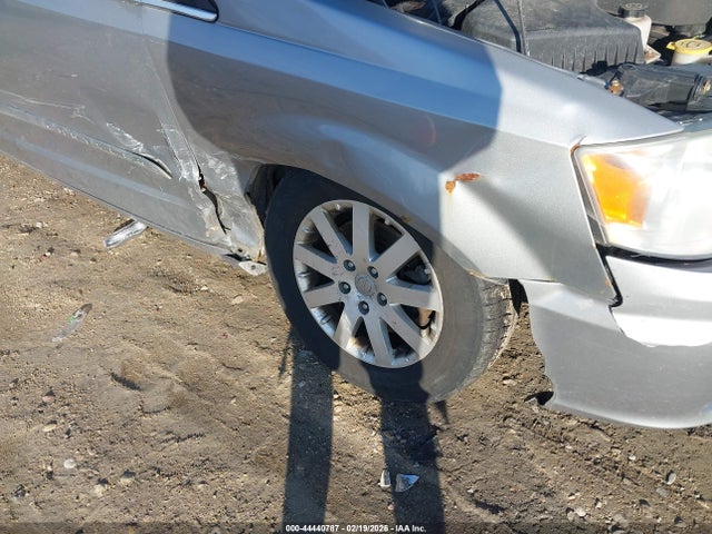 44440787 :رقم المزاد ، 2C4RC1BG7ER133673 vin ، 2014 Chrysler Town & Country Touring مزاد بيع