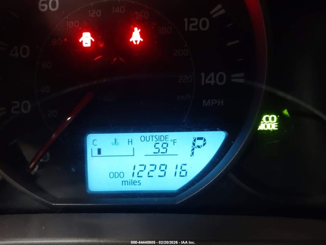2T3ZFREV1GW256412 Toyota RAV4 LE