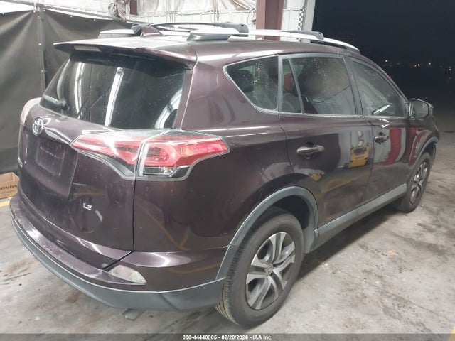 2T3ZFREV1GW256412 Toyota RAV4 LE