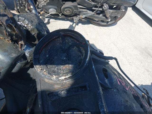 2021 HARLEY-DAVIDSON FLHR 1HD1FBC10MB655349 Photo 6