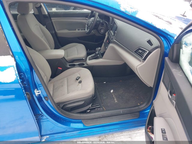 5NPD84LF7JH332328 Hyundai ELANTRA SEL