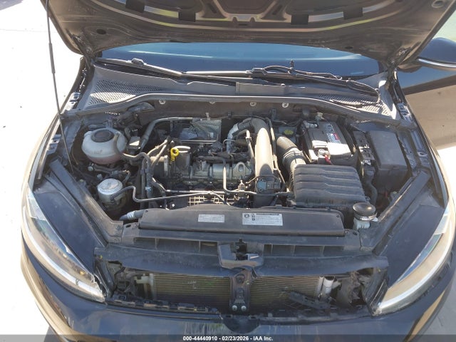 2019 Volkswagen Golf 1.4t S/1.4t Se მანქანა იყიდება აუქციონზე, vin: 3VWG57AU7KM022357, აუქციონის ნომერი: 44440910