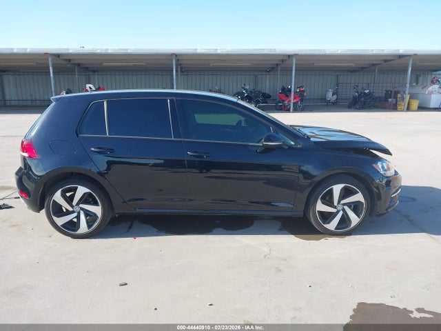 2019 Volkswagen Golf 1.4t S/1.4t Se მანქანა იყიდება აუქციონზე, vin: 3VWG57AU7KM022357, აუქციონის ნომერი: 44440910