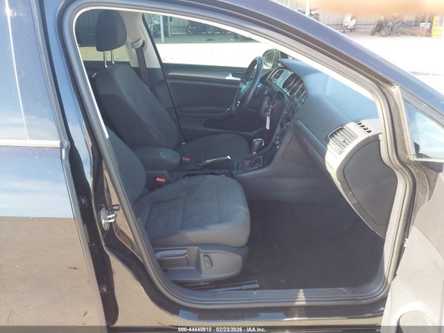 2019 Volkswagen Golf 1.4t S/1.4t Se მანქანა იყიდება აუქციონზე, vin: 3VWG57AU7KM022357, აუქციონის ნომერი: 44440910