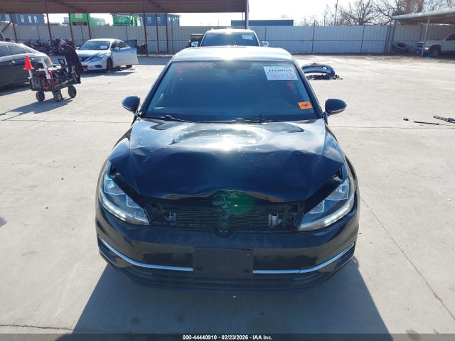 2019 Volkswagen Golf 1.4t S/1.4t Se მანქანა იყიდება აუქციონზე, vin: 3VWG57AU7KM022357, აუქციონის ნომერი: 44440910