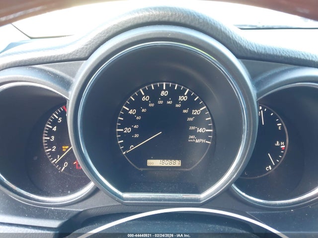 2005 Lexus Rx 330 მანქანა იყიდება აუქციონზე, vin: 2T2HA31UX5C080421, აუქციონის ნომერი: 44440921