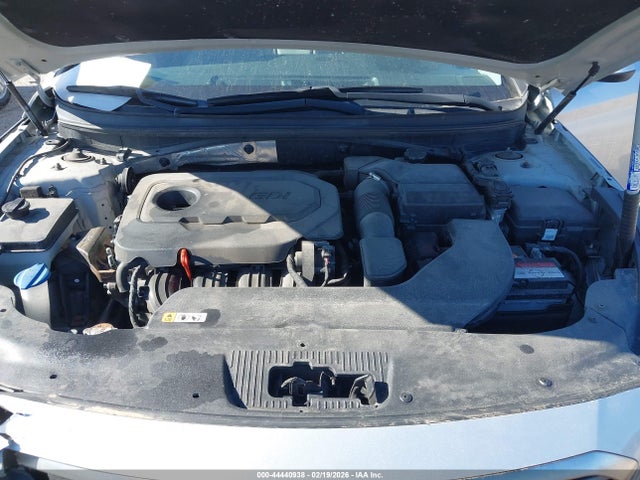 Auction sale of the 2015 Hyundai Sonata Se, vin: 5NPE24AF3FH010379, lot number: 44440938