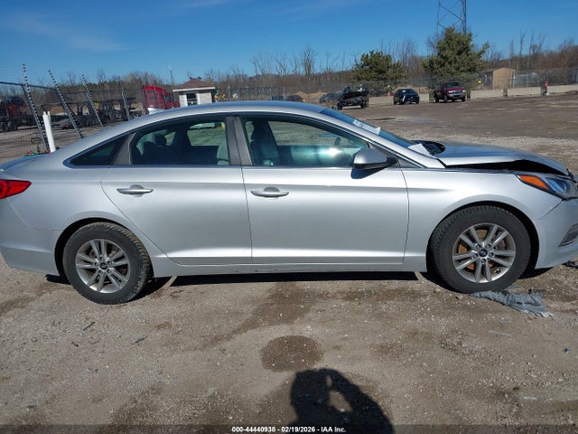 Auction sale of the 2015 Hyundai Sonata Se, vin: 5NPE24AF3FH010379, lot number: 44440938