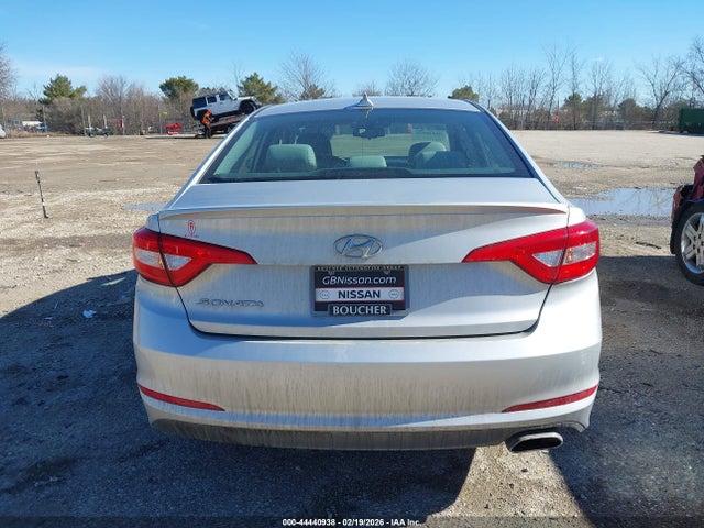 Auction sale of the 2015 Hyundai Sonata Se, vin: 5NPE24AF3FH010379, lot number: 44440938