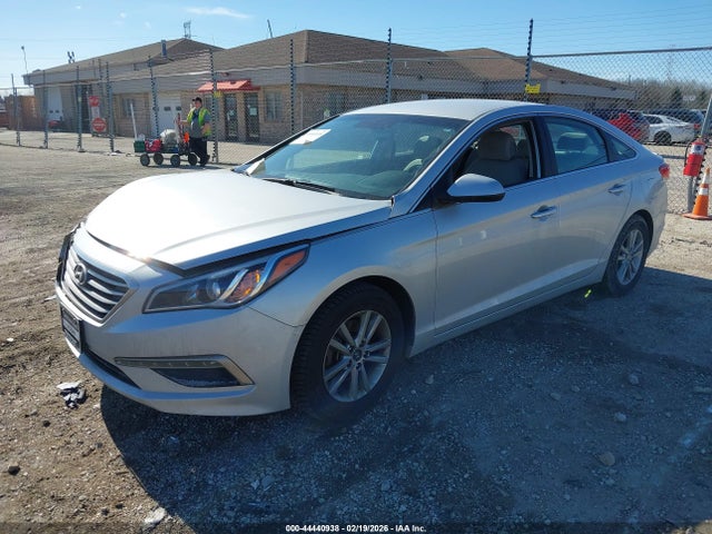 Auction sale of the 2015 Hyundai Sonata Se, vin: 5NPE24AF3FH010379, lot number: 44440938