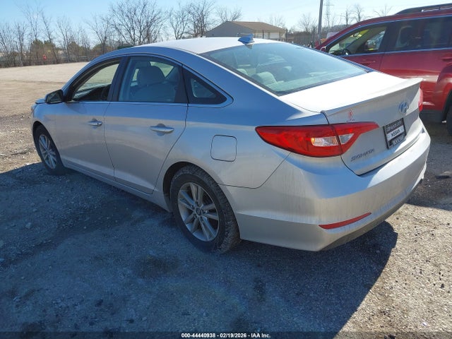 Auction sale of the 2015 Hyundai Sonata Se, vin: 5NPE24AF3FH010379, lot number: 44440938