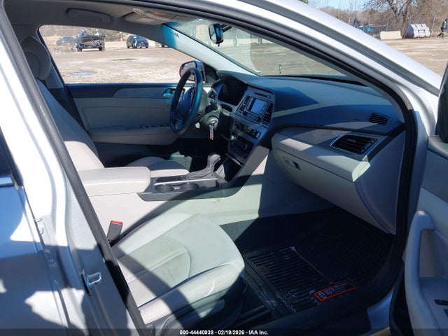 Auction sale of the 2015 Hyundai Sonata Se, vin: 5NPE24AF3FH010379, lot number: 44440938
