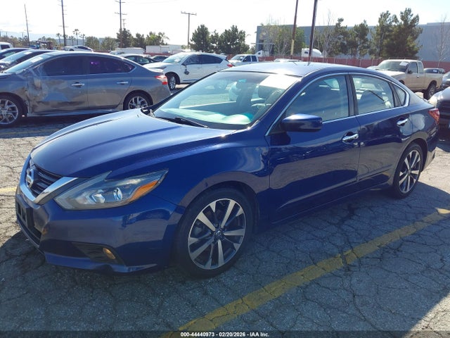 1N4AL3AP4HN319222 Nissan Altima 2.5 Sr