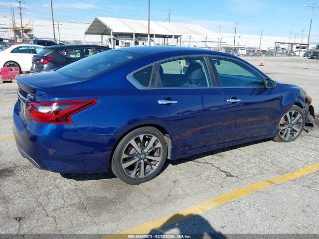 1N4AL3AP4HN319222 Nissan Altima 2.5 Sr
