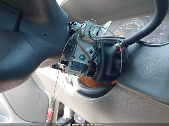 44440981 :رقم المزاد ، 3GKEC16Z13G244107 vin ، 2003 Gmc Yukon Xl 1500 Slt مزاد بيع