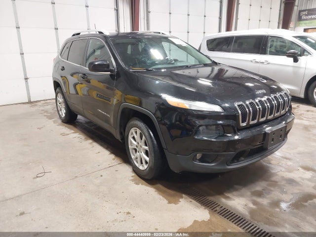 1C4PJMCS5GW372232 Jeep Cherokee Latitude