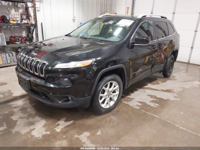 1C4PJMCS5GW372232 Jeep Cherokee Latitude