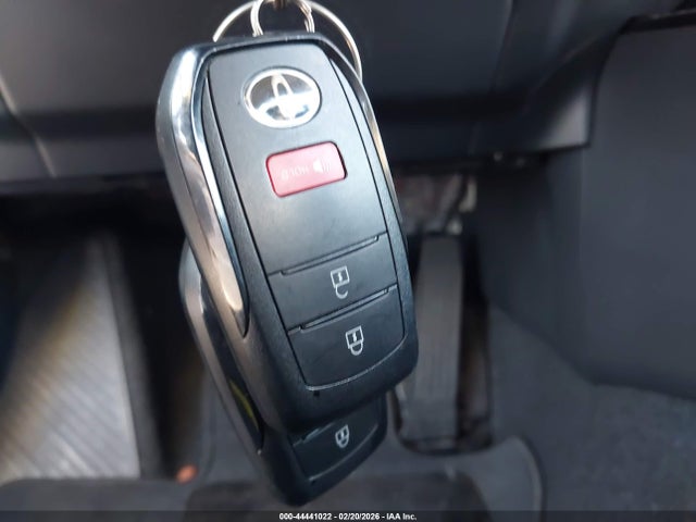 JTDACAAU1S3063936 Toyota Prius Le