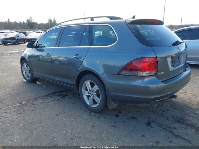 Продаж на аукціоні авто 2012 Volkswagen Jetta Sportwagen 2.0l Tdi, vin: 3VWPL7AJ0CM713825, номер лоту: 44441034