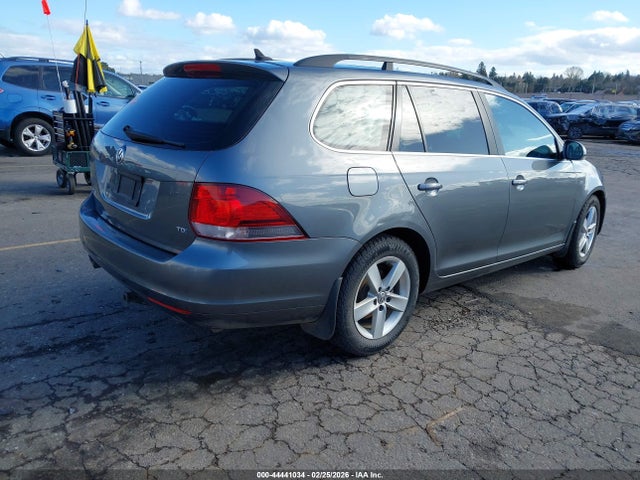 Продаж на аукціоні авто 2012 Volkswagen Jetta Sportwagen 2.0l Tdi, vin: 3VWPL7AJ0CM713825, номер лоту: 44441034