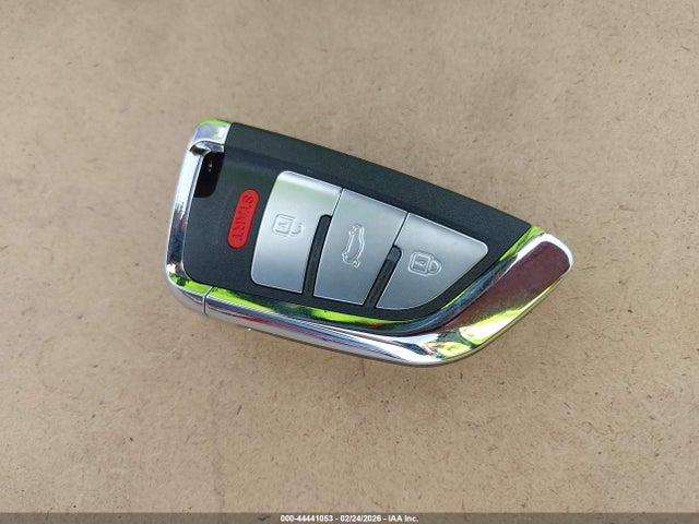 1GNERFKW8KJ174502 Chevrolet Traverse Ls