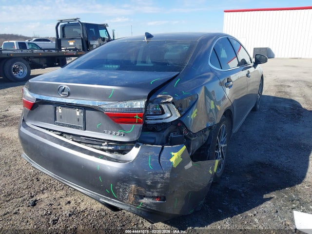2016 Lexus Es 350 მანქანა იყიდება აუქციონზე, vin: 58ABK1GG3GU004434, აუქციონის ნომერი: 44441078