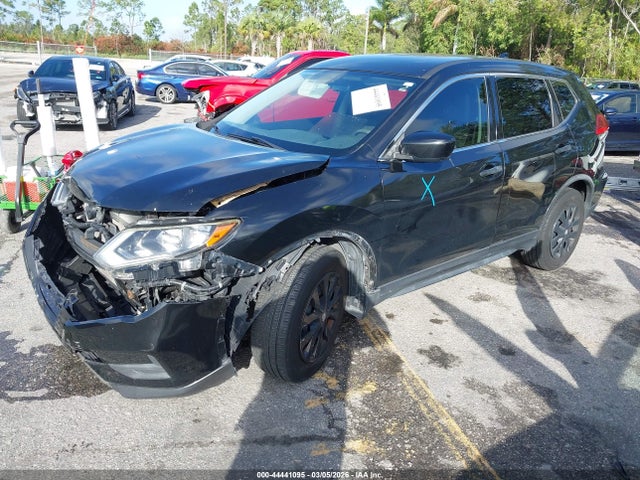 2017 NISSAN ROGUE JN8AT2MT4HW144627 Photo 1
