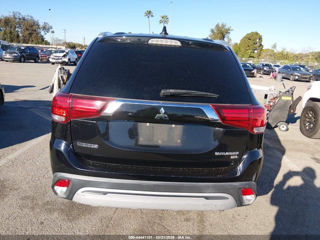 JA4AD3A36KJ001213 Mitsubishi Outlander Sel