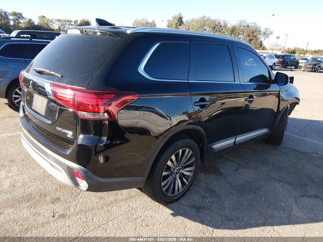 JA4AD3A36KJ001213 Mitsubishi Outlander Sel