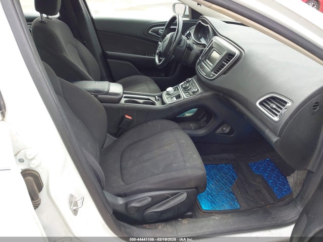 2015 CHRYSLER 200 1C3CCCABXFN661041 Photo 4