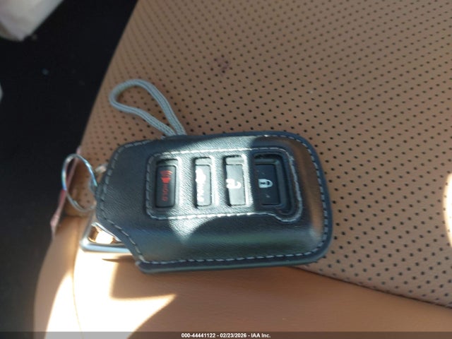 44441122 :رقم المزاد ، JTHBZ1B27S5094255 vin ، 2025 Lexus Is 350 F Sport Design مزاد بيع