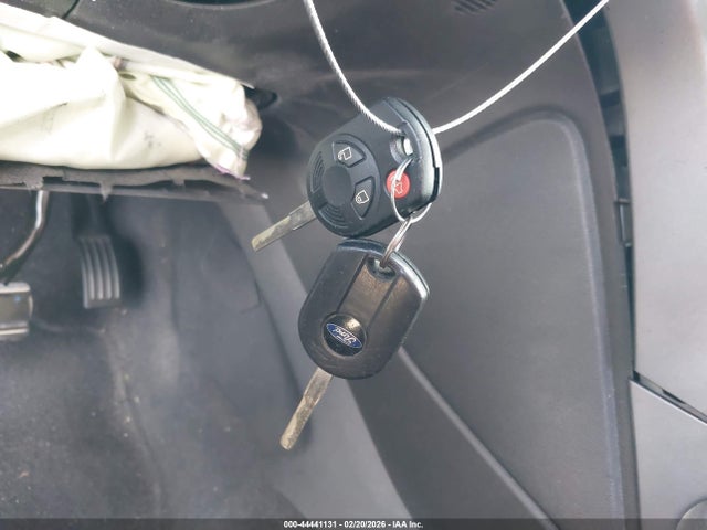 1FMCU0F75FUA98851 Ford ESCAPE S