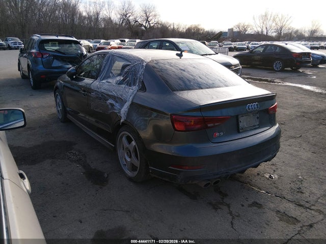 Продаж на аукціоні авто 2017 Audi S3 2.0t Premium Plus, vin: WAUF1GFF0H1070628, номер лоту: 44441171