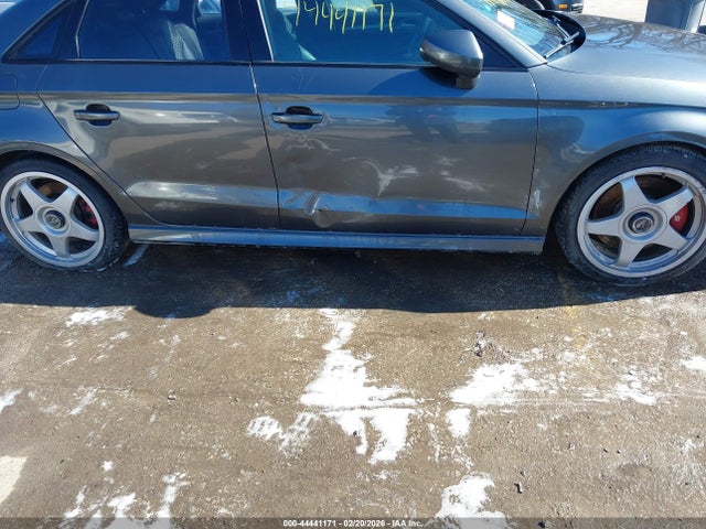 Продаж на аукціоні авто 2017 Audi S3 2.0t Premium Plus, vin: WAUF1GFF0H1070628, номер лоту: 44441171