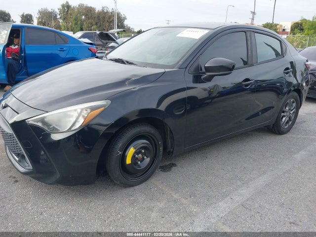 3MYDLBYVXKY501833 Toyota YARIS LE