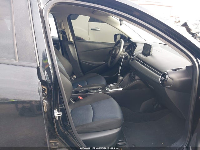3MYDLBYVXKY501833 Toyota YARIS LE