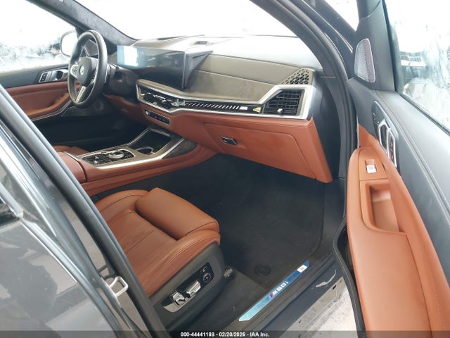 5UX33EM07R9T37932 BMW X7 M60i