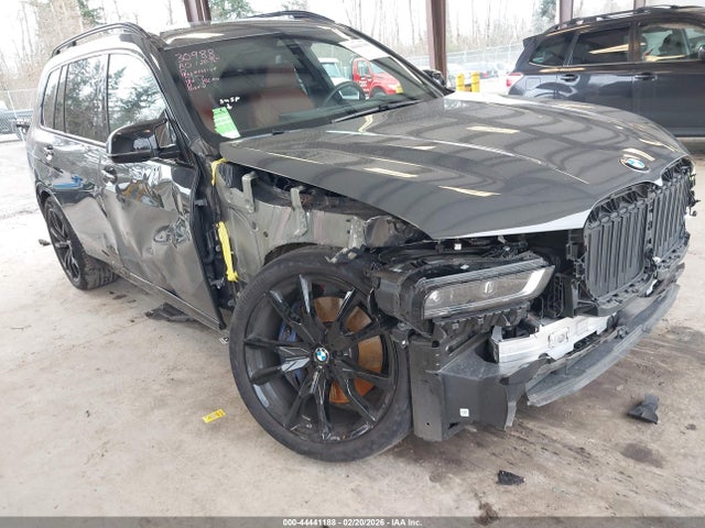 5UX33EM07R9T37932 BMW X7 M60i