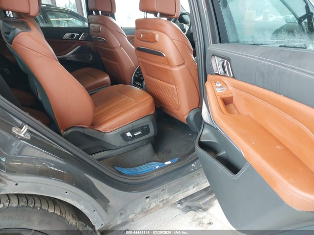 5UX33EM07R9T37932 BMW X7 M60i