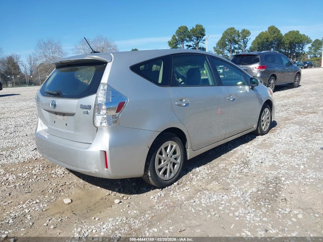 Toyota Prius V Three 2014 JTDZN3EU2E3347695 Image 4